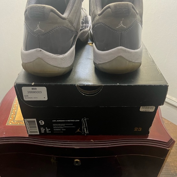 Air Jordan 11 Low - COOL GREY (2018) - Picture 9 of 11